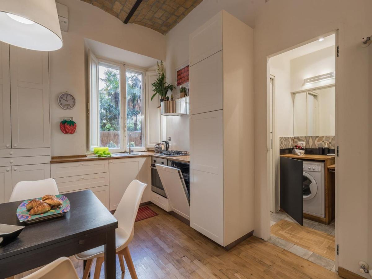 The Best Rent - Elegant Flat Near Colosseum Roma Dış mekan fotoğraf