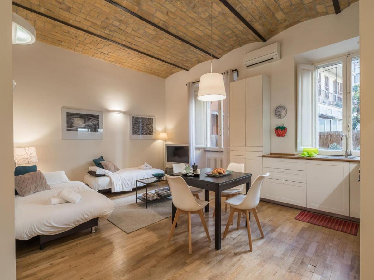 The Best Rent - Elegant Flat Near Colosseum Roma Dış mekan fotoğraf