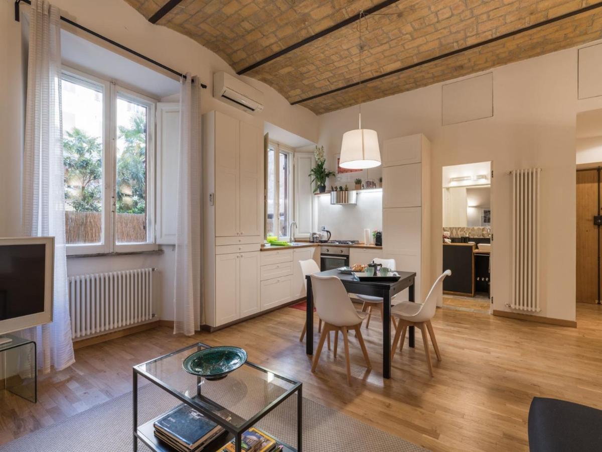 The Best Rent - Elegant Flat Near Colosseum Roma Dış mekan fotoğraf