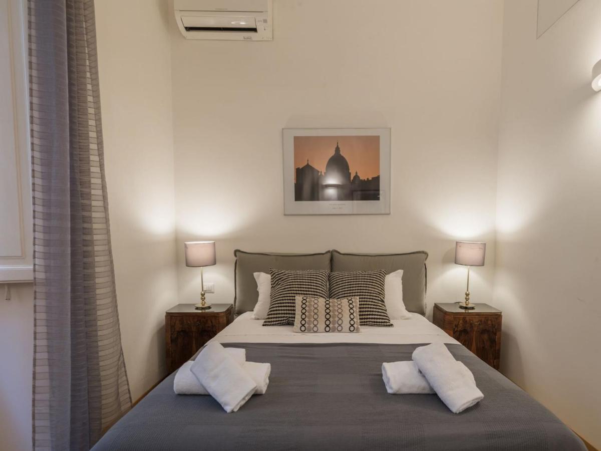 The Best Rent - Elegant Flat Near Colosseum Roma Dış mekan fotoğraf